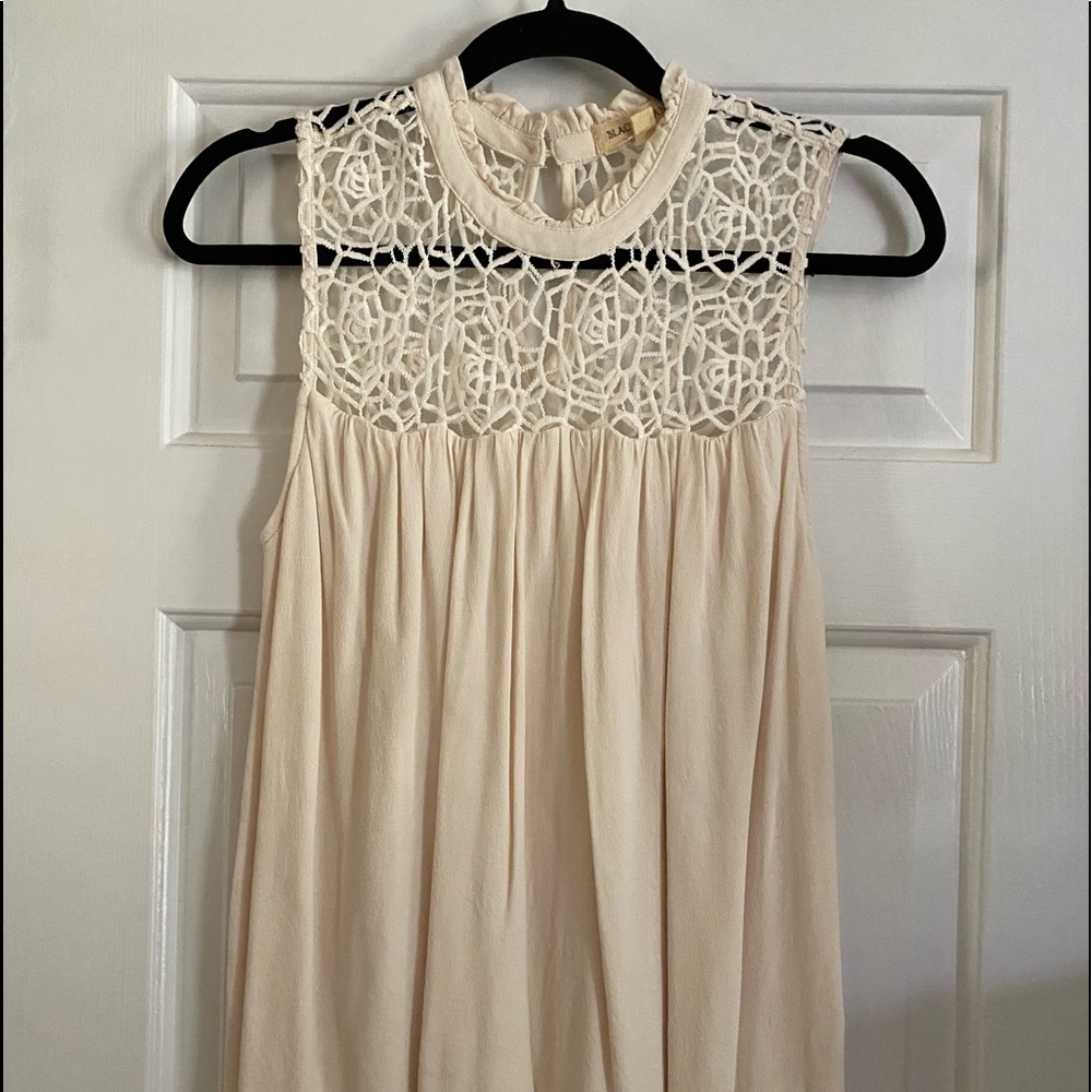 Swing Top by Black Swan